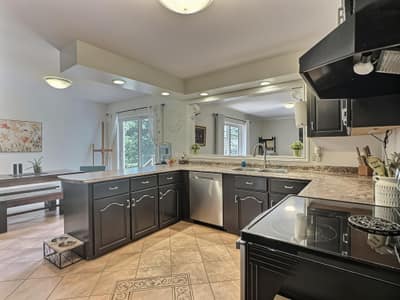 52 Regency Point Drive — photo 2