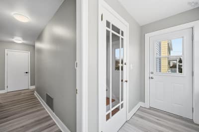 56 Whitman Court — photo 3