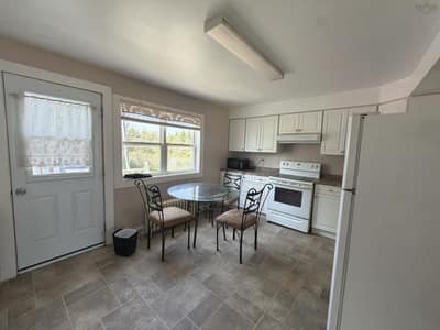 272 King Edward Street — photo 3