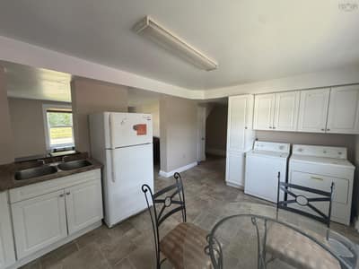 272 King Edward Street — photo 4