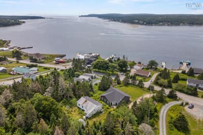 1427/1425 East Jeddore Road — photo 2