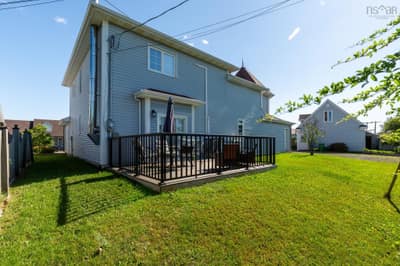 12 Waye Court — photo 3