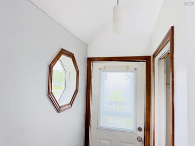 123 Boxwood Crescent — photo 5