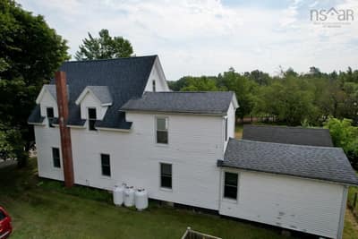 32 River Avenue — photo 2