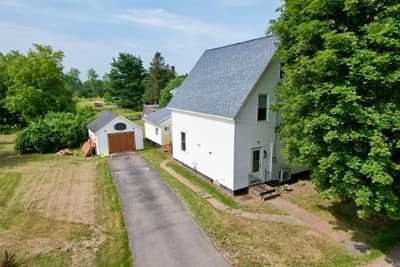 32 River Avenue — photo 3