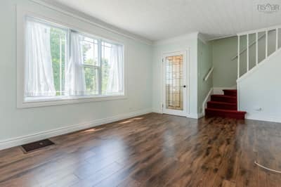 122 Cote Des Neiges Road — photo 5