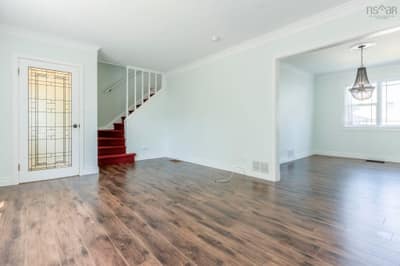 122 Cote Des Neiges Road — photo 6