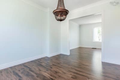 122 Cote Des Neiges Road — photo 7