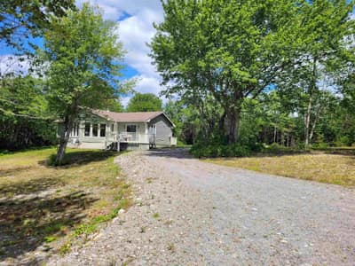 57 Somerset Drive — photo 3