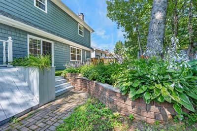 94 Cottagedale Crescent — photo 5