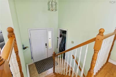 131 Pinewood Crescent — photo 3