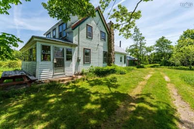 608 Grafton Road — photo 3