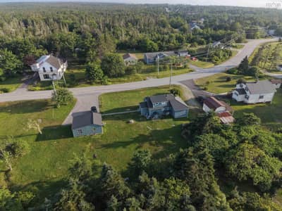 41 Stoney Island Road — photo 5