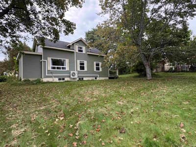 50 Rose Avenue — photo 2