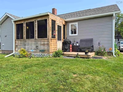 16 Copp Avenue — photo 4
