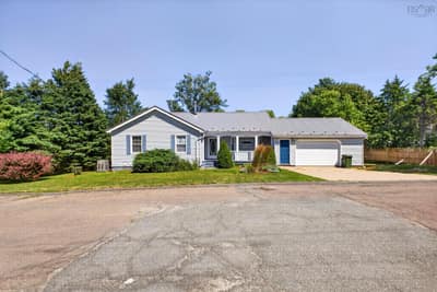 1 Hillcrest Street — photo 3
