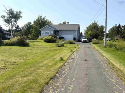 454 Hillside Boularderie Road — photo 5