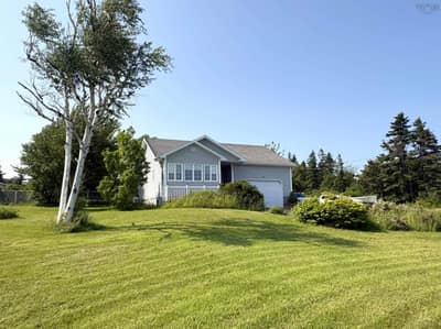 454 Hillside Boularderie Road — photo 7