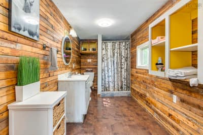 47 Asquith Avenue — photo 4