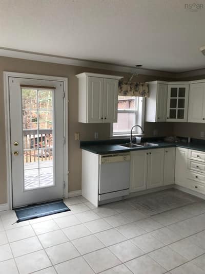 24 Rosehurst Court — photo 3