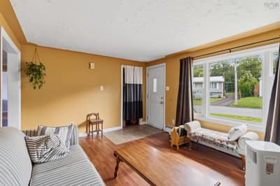 11 Savona Court — photo 8