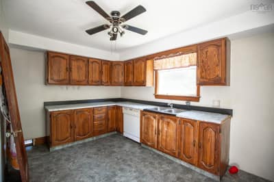 6 Harris Road — photo 4