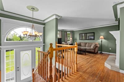214 Hemlock Drive — photo 3