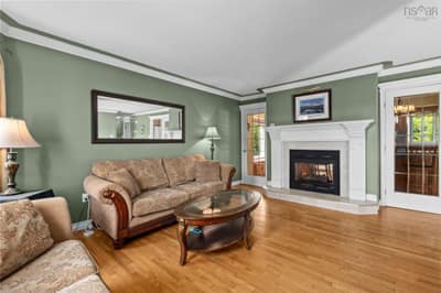 214 Hemlock Drive — photo 5
