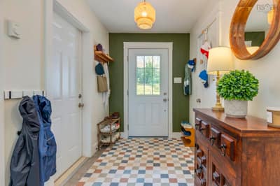 38 Coulter Crescent — photo 3