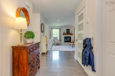 38 Coulter Crescent — photo 4