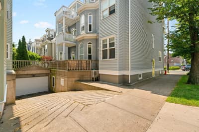 1069 South Park Street #1 — photo 2