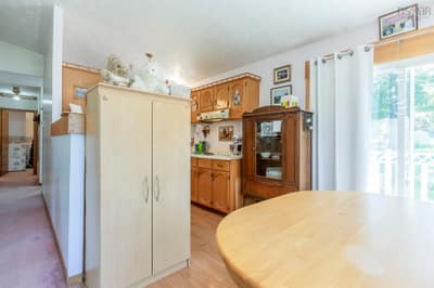 974 Anthony Avenue — photo 4