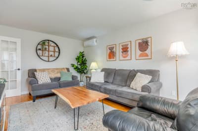 140 Flagstone Drive — photo 5