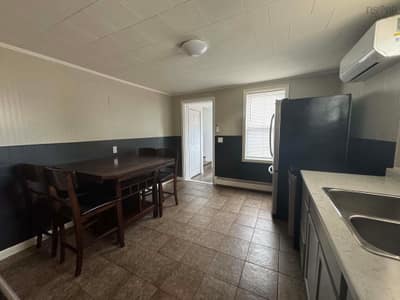 1057 George Street — photo 3