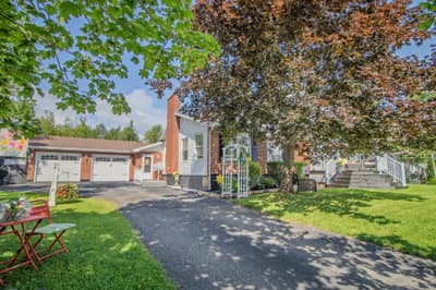 215 Evergreen Drive — photo 4