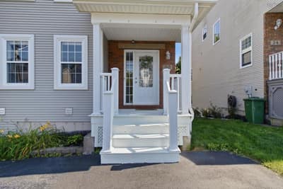 30 Outrigger Crescent — photo 4