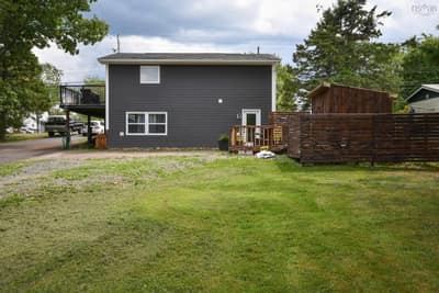 551 College Road — photo 8