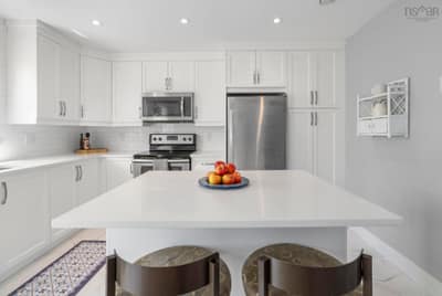 151 Mica Crescent — photo 2