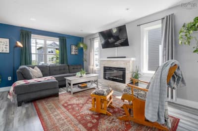 151 Mica Crescent — photo 4