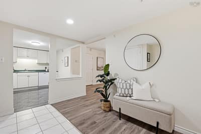 1041 Wellington Street #210 — photo 3
