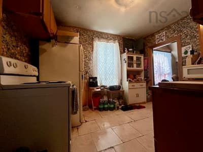 1418 Drummond Road — photo 5