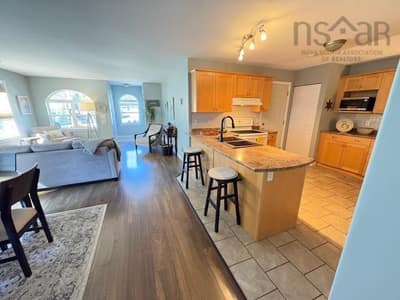 488 Glen Allan Drive — photo 2
