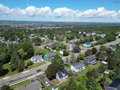 244 Glenwood Drive — photo 4