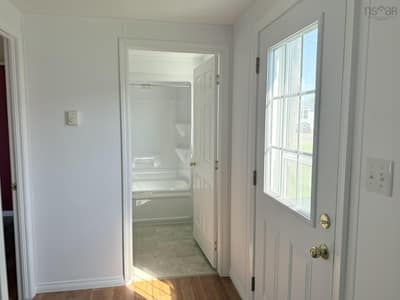 61 Gillis Crescent — photo 3
