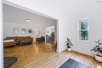29 Doyle Street — photo 4