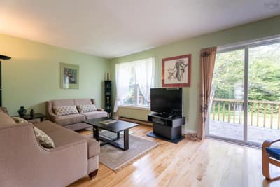 20 Governors Lake Drive — photo 2