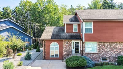 126 Millrun Crescent — photo 2