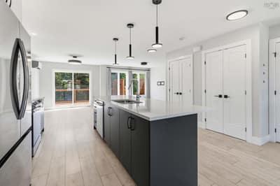 16 Glenn Drive — photo 3