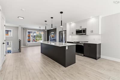 16 Glenn Drive — photo 4