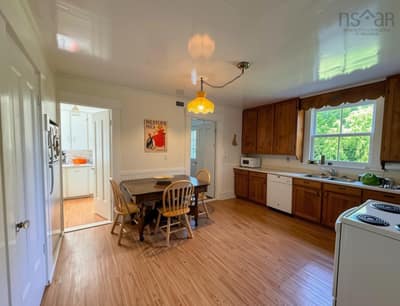 2503 Clarence Road — photo 3